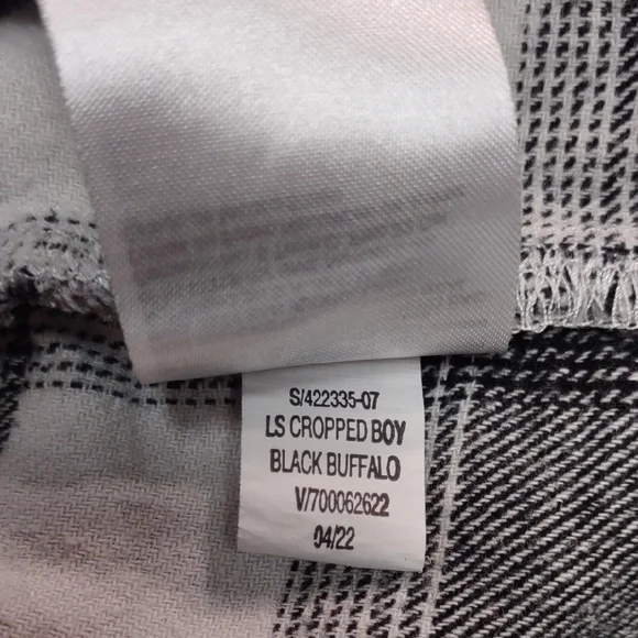 Old Navy Women's The Boyfriend Flannel Shirt - Picture 8 of 8